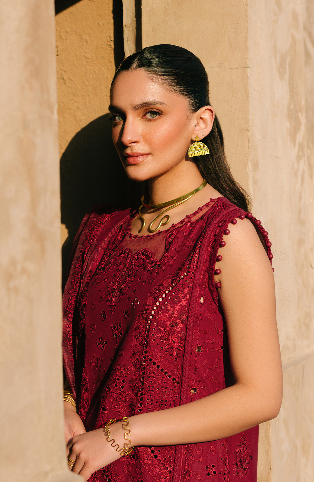 Amira | 3Pc Lawn Embroidered Suit