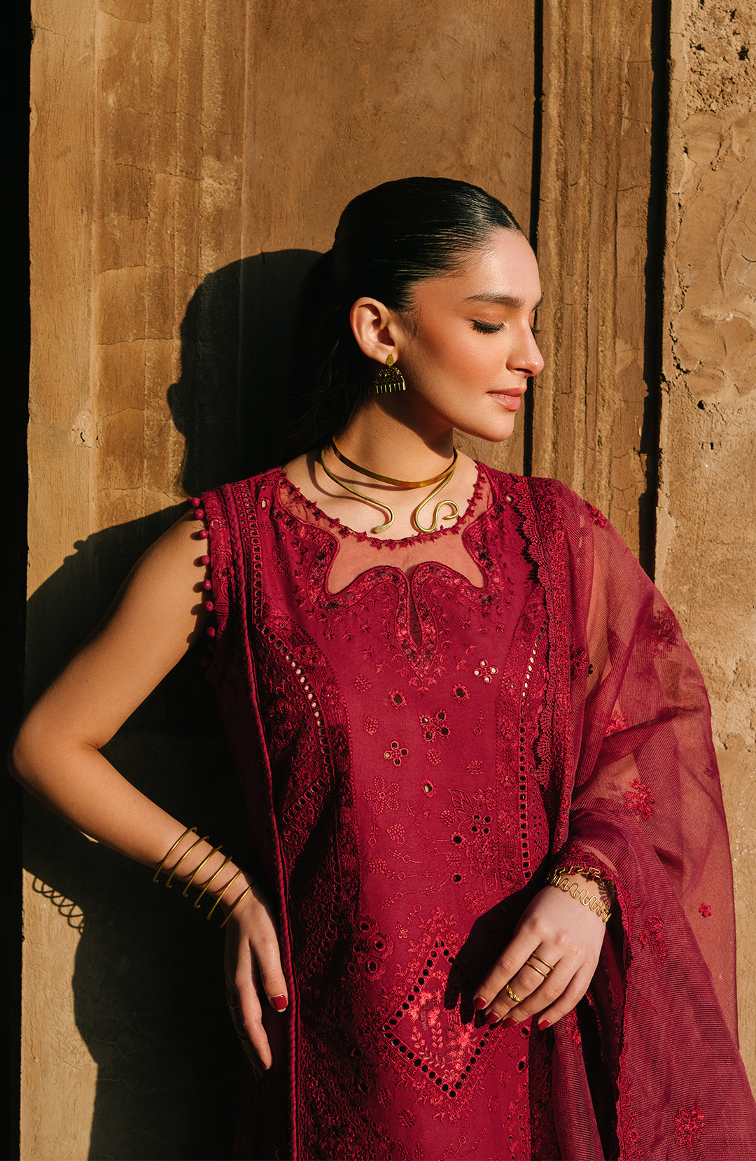 Amira | 3Pc Lawn Embroidered Suit